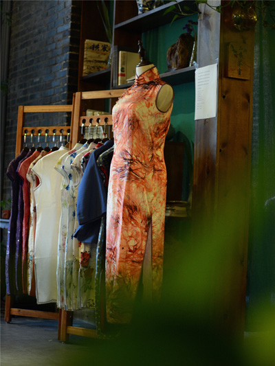 ����Ц�Z����Ů�Կ��g