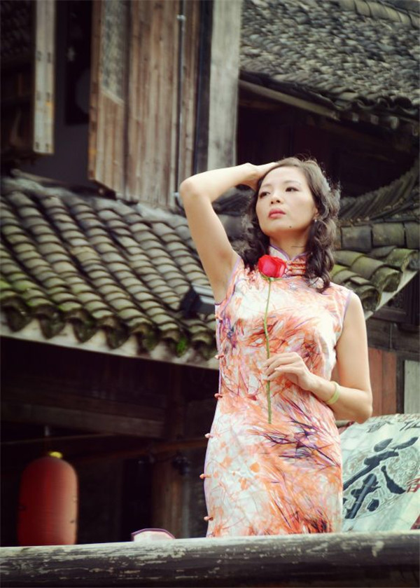 ����Ц�Z����Ů�Կ��g