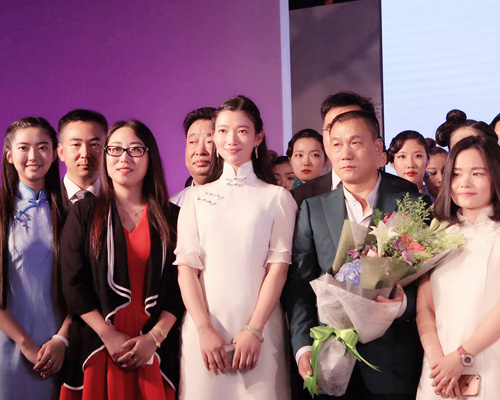 �����n���bչʾ��������ھ��e�� �������۴����Ї������