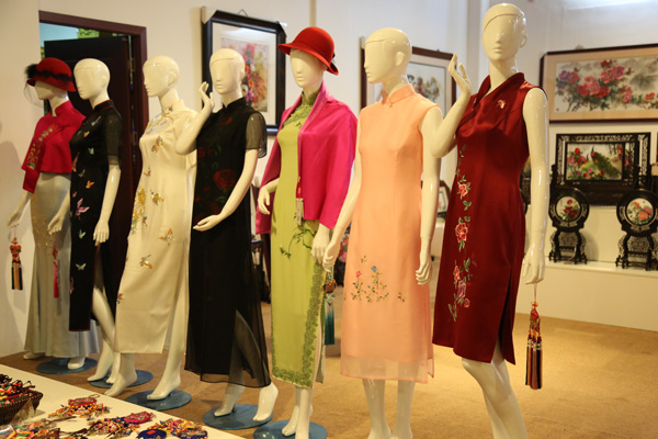 蘇州卿佩手工繡花旗袍