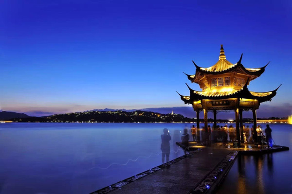 ��֮�{ | �����۵�����