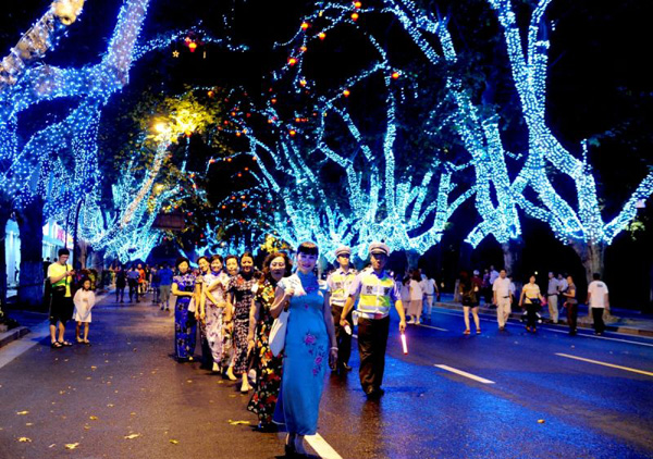 ��֮�{ | �����۵�����