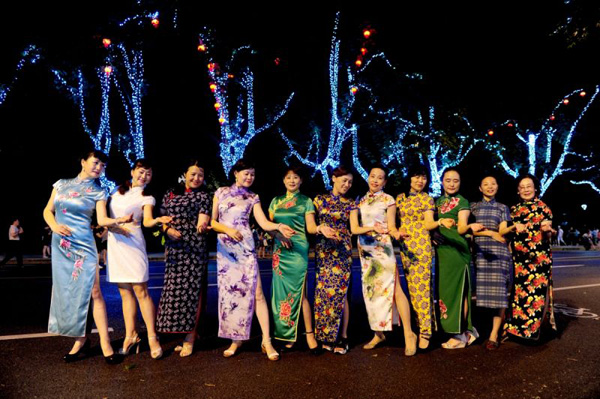 ��֮�{ | �����۵�����