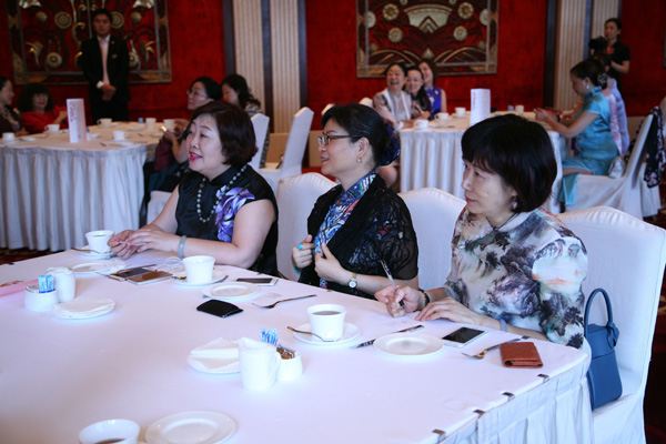 ���Ϻ����£�Ʒõ������������õ����족�Ŀ����