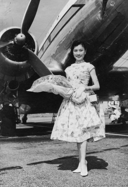 ���ʮ��^����Ů��