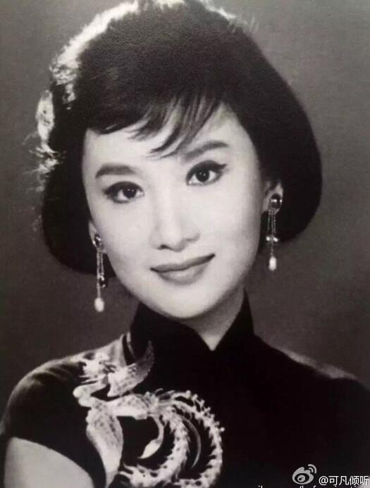 她是人間最美小龍女 被贊中國赫本