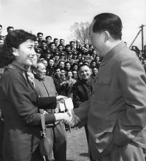 她是人間最美小龍女 被贊中國赫本