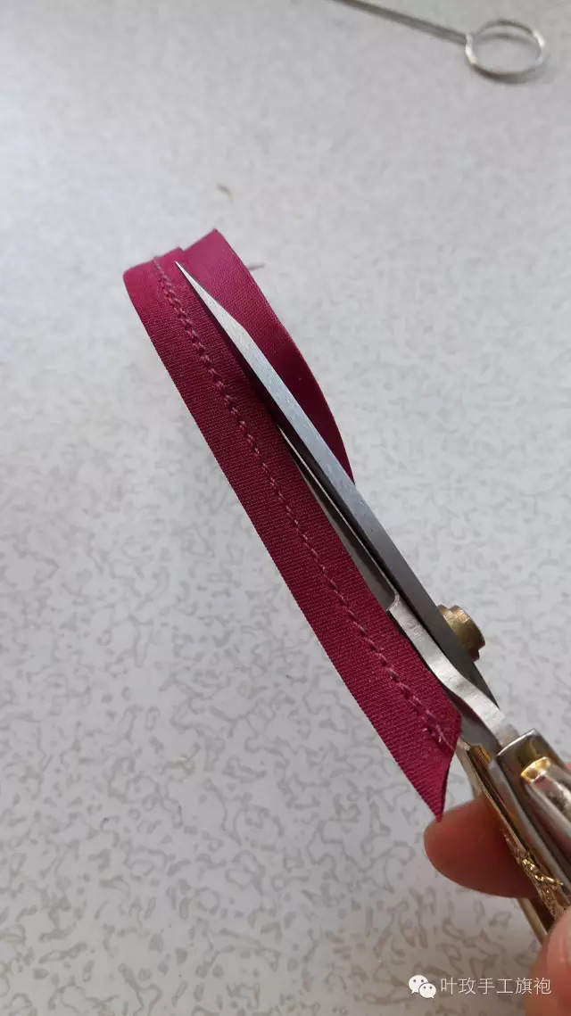 ���̡̳��ֹ����۱P��֮�pɫ����ܛ�ۿۗl��������