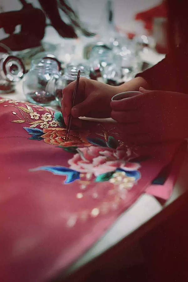 �O�EՄ��̷����A�F ǧ����r��ζ���