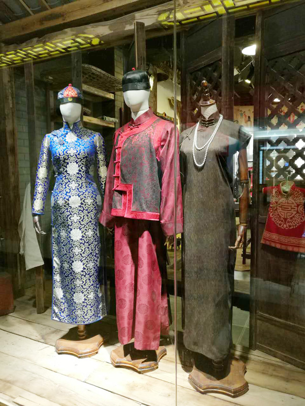 �����ƶ��A�����۲�ˇ��