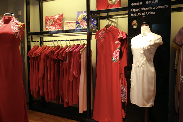 ���@�������