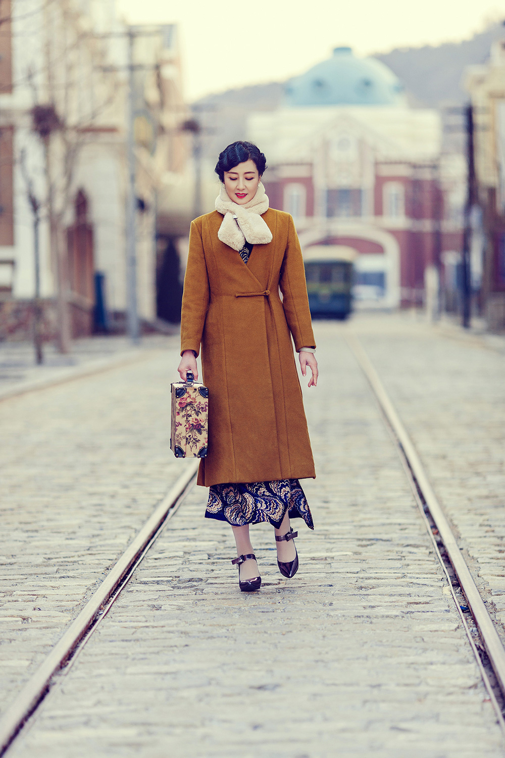 ���۔zӰ������