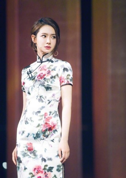 ��ޱ���Ї������b�磬�����L�飬�����Ї���ɫ�ĕr�У� 