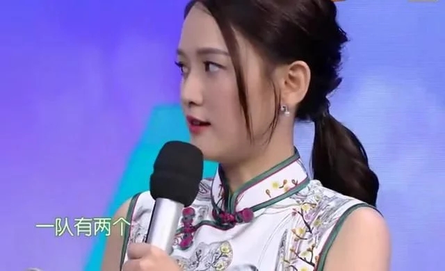 ꐆ̶����옷�󱾠I�����̈́�͸����һ��(g��)�֣�