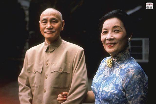 ��F��־����ˮ���飬ϲ�g�����۵�����Ů��