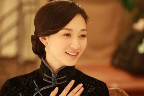 ����Ů����СȽ,һ������������߳�����Ů��!