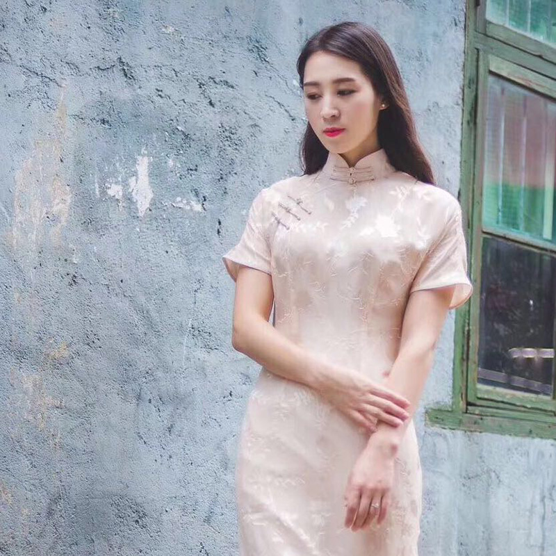 武漢闔二唯衣旗袍設計工作室