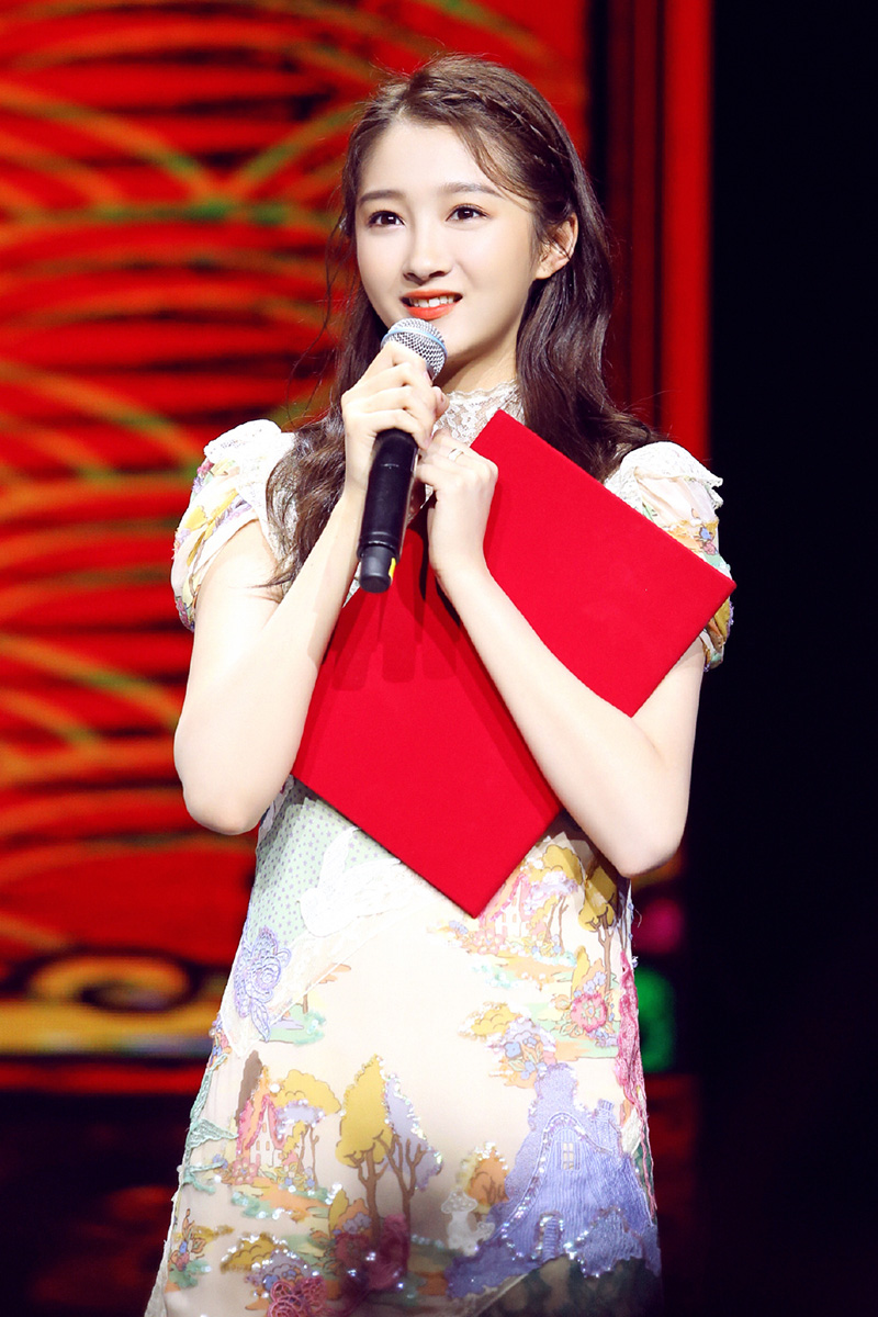 �P(gu��n)��ͮ���ٽz����ʮ�ֵ���Ů�@�G�˕r��