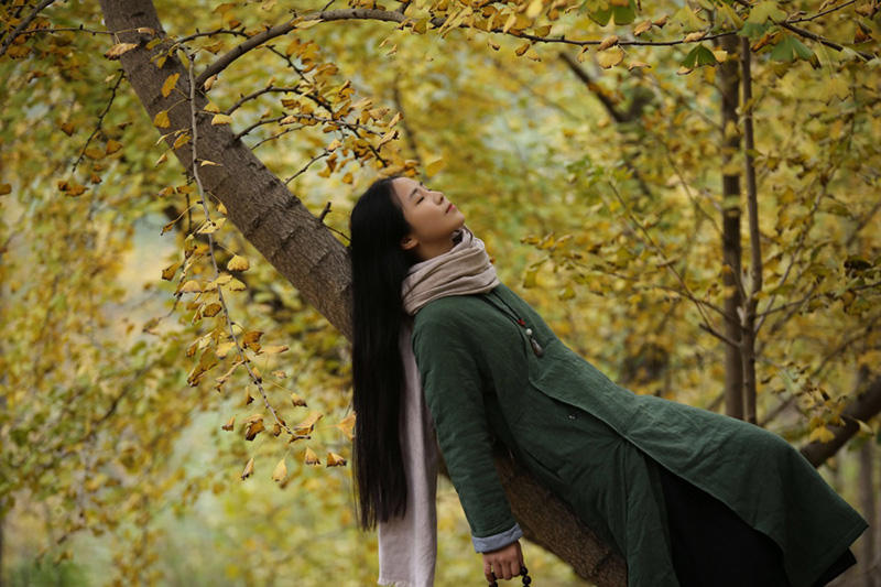 ���y����