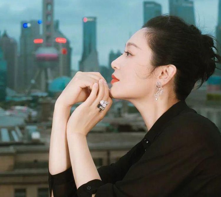 ꐼt�Ӱ��(ji��)��(xi��)�漯��һ����ȹ�����@��(y��u)�����Ї@�������tĺ�sδ��