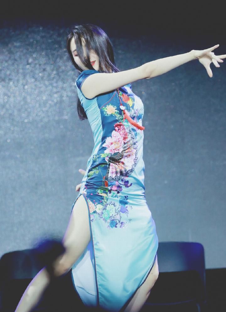 ��������b����������߳����ă������£�