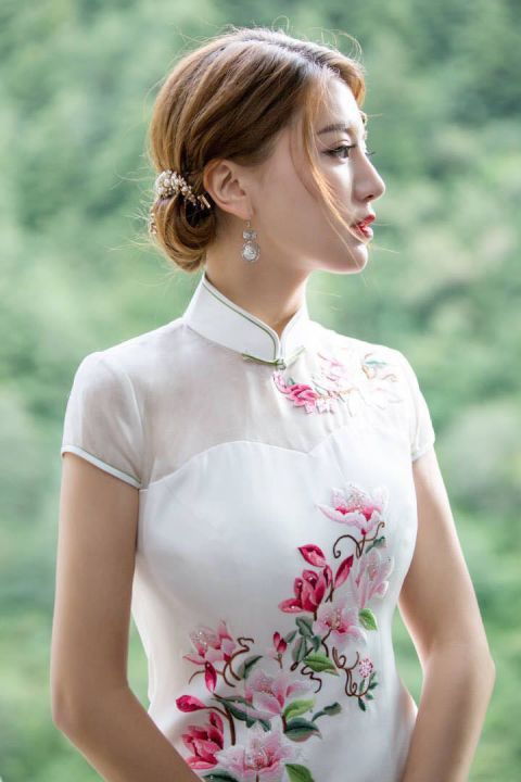 �����͵�һ��Ů��һ�u�����b�������_���M�@����L��