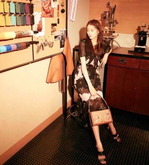 �P��ͮ���������գ��s������y�ȡ�Ů������