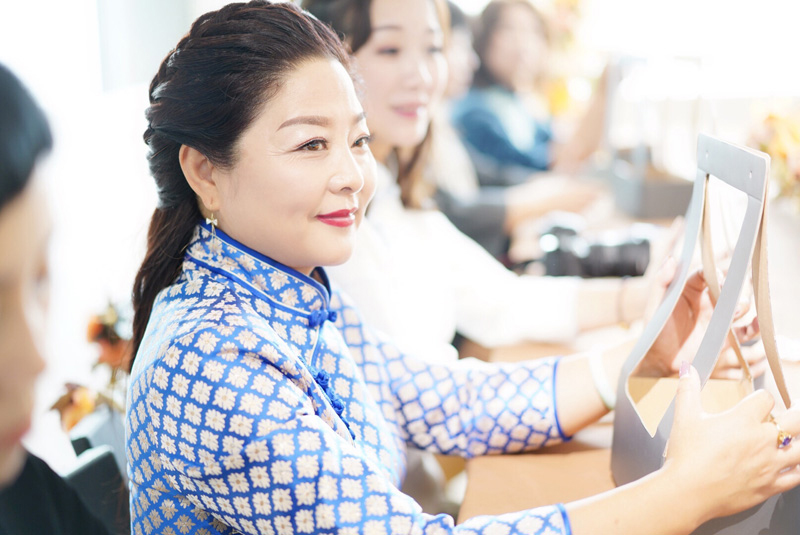 �������ѻ����ݡ������ۻ������ӳɹ��e�k