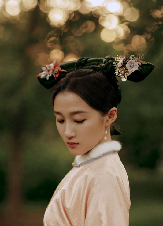 �P��ͮ��ɫ���C���۴����^,�����f�r����Ů��