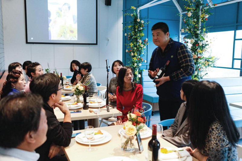 �A�ǡ�����ӛ��һ�������c�Ƶ�����֮�s