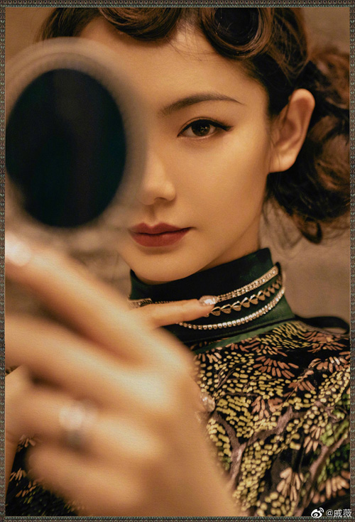 ����չ�F(xi��n)�����(f��)�ŕr(sh��)�ڵ�Ů��������ޱ�������������ͽ���