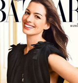 ���ݡ���ɪޱ�s־����չʾ�ŵ�ʽ����Ц��