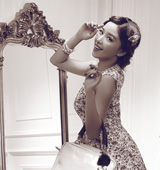 �R���Ӻڰ��Ϻ����´�Ƭ