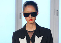 Julien Macdonald͸δŮʿ